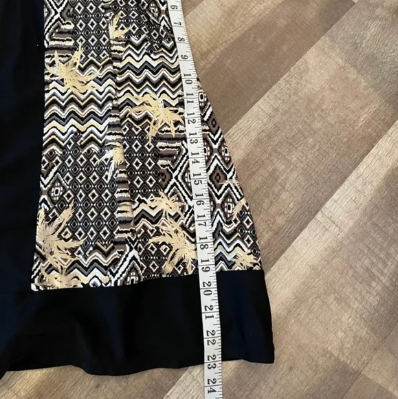 NWOT Beautiful swim dress / one-piece swimsuit - Picture 10 of 11